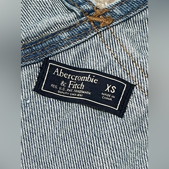 Abercrombie Denim Overall - Picture 2 of 3
